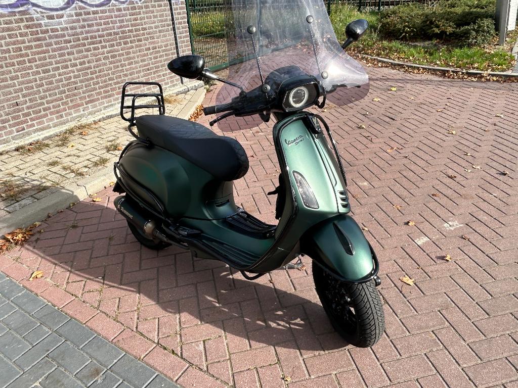 Vespa Sprint IGET Cobra Candy Green 2019 Full Option snor, Ophalen, Info@vespa.nl, Overige modellen, Minervum 7272 - 4817 ZM Breda