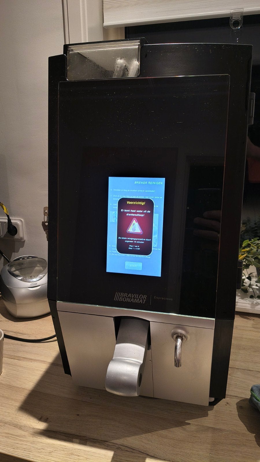 Bravilor Bonamat Esprecious 12 - Nette staat, Ophalen, Gebruikt, Espresso apparaat, 10 kopjes of meer