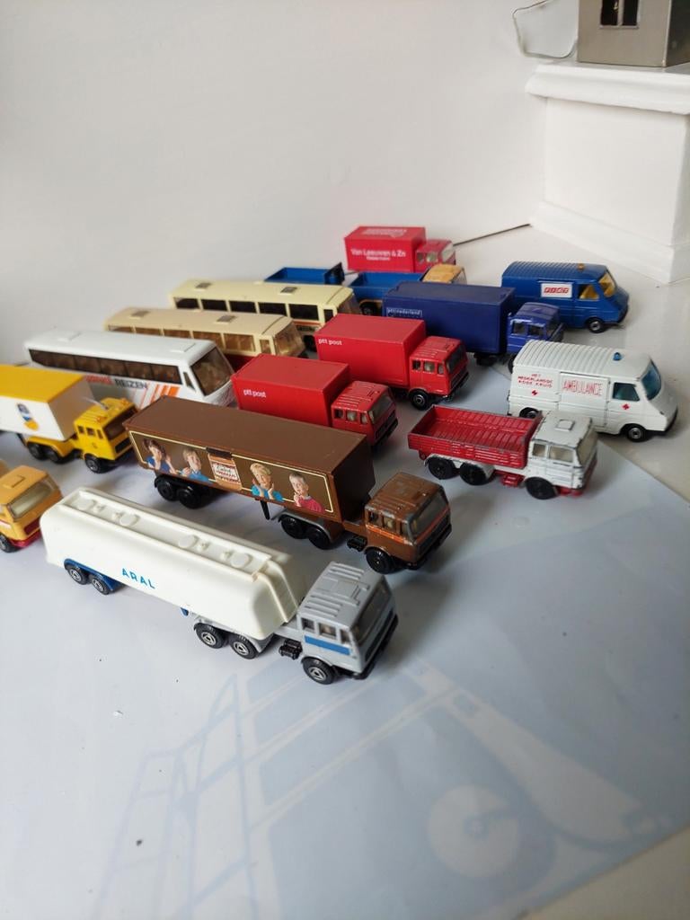 EFSI  wat oudere modellen  !  Bespeeld zie foto's, Ophalen of Verzenden, Gebruikt, Bus of Vrachtwagen, Efsi
