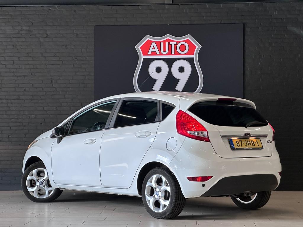 Ford Fiesta 1.6 Titanium CLIMA / CRUISE / ELEKT RAMEN, Voorwielaandrijving, 1596 cc, Stof, Parkeersensor
