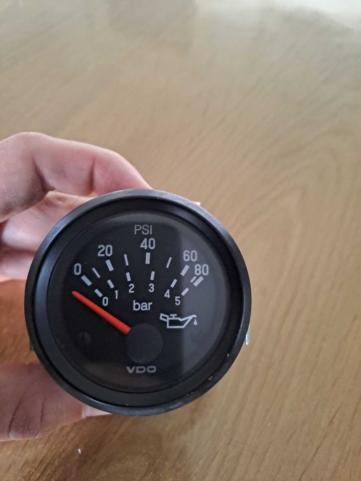 VDO Oliedrukmeter 12V - 350 030 020 / 8 stuks, Ophalen of Verzenden, Gebruikt, Universele onderdelen