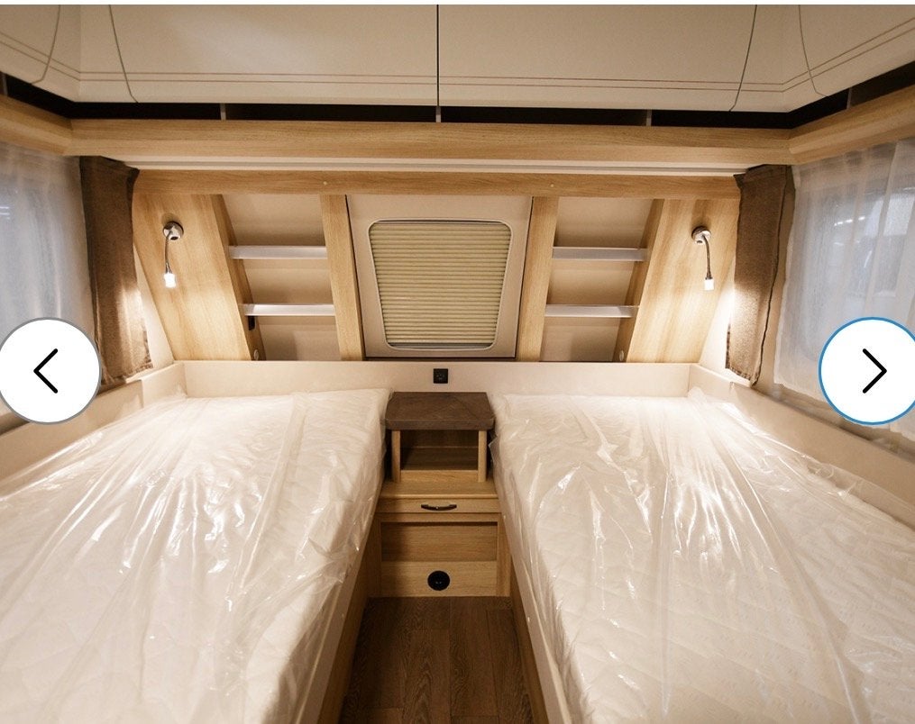 Nieuwe caravan matrassen Hobby SL 460 met tussenstukken, Ophalen, Nieuw