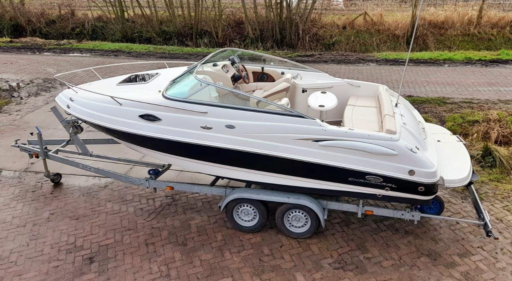Chaparral 215ssi Nw Diesel 120pk en Marlin Trailer BJ 2020, Ophalen, Overige merken, Binnenboordmotor, Tot 1.00 meter