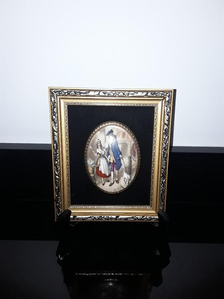 Staffordshire Cries of London Countess lijst met medaillon, Verzenden, Zo goed als nieuw, Porselein, Overige typen