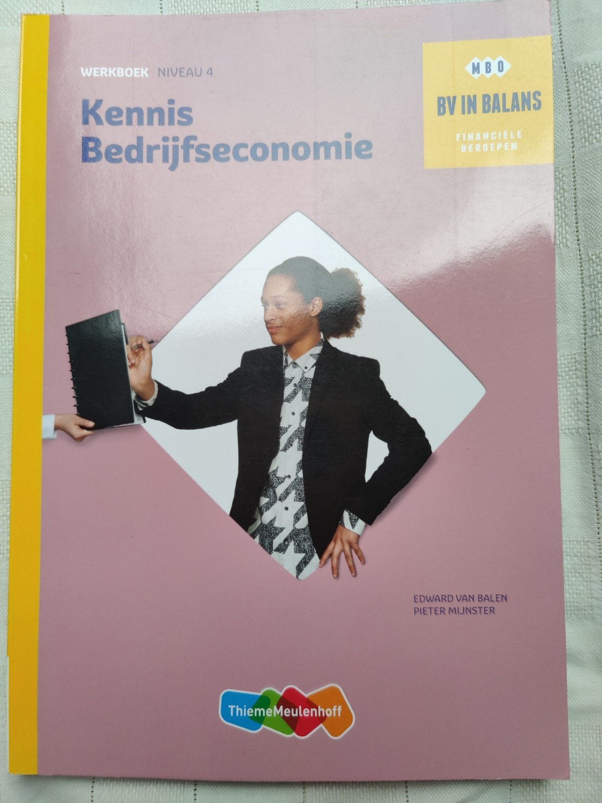 Werkboek Kennis Bedrijfseconomie MBO - BV in Balans, Ophalen of Verzenden, Zo goed als nieuw, MBO, Gamma