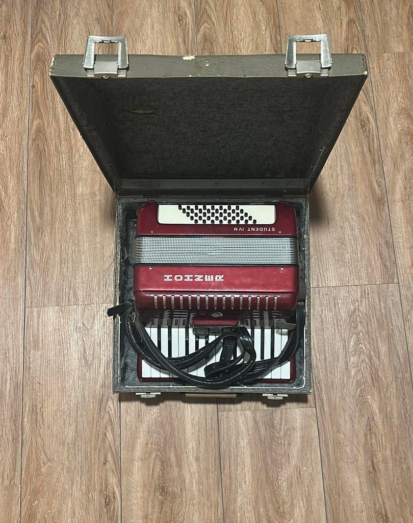Hohner toetsaccordeon set met koffer en riemen, Met koffer, Hohner, 48-bas, Gebruikt