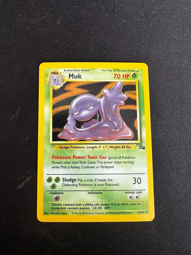 Muk 13/62 Fossil - NM, Hobby en Vrije tijd, Verzamelkaartspellen | Pokémon, Ophalen of Verzenden, Zo goed als nieuw