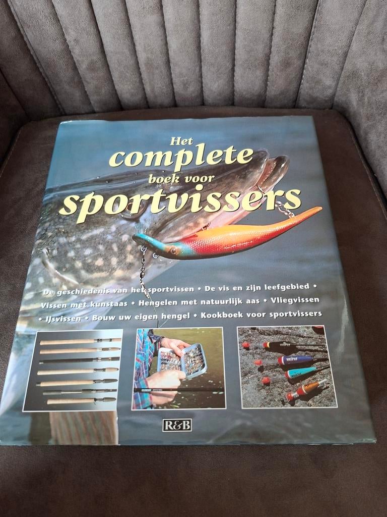 Het complete boek voor sportvissers - R&B, Ophalen of Verzenden, Zo goed als nieuw, Diverse auteurs, Watersport en Hengelsport