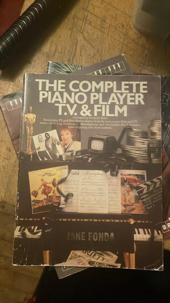 The Complete Piano Player: TV & Film Muziekboek, Muziek en Instrumenten, Bladmuziek, Gebruikt, Filmmuziek en Soundtracks, Ophalen of Verzenden
