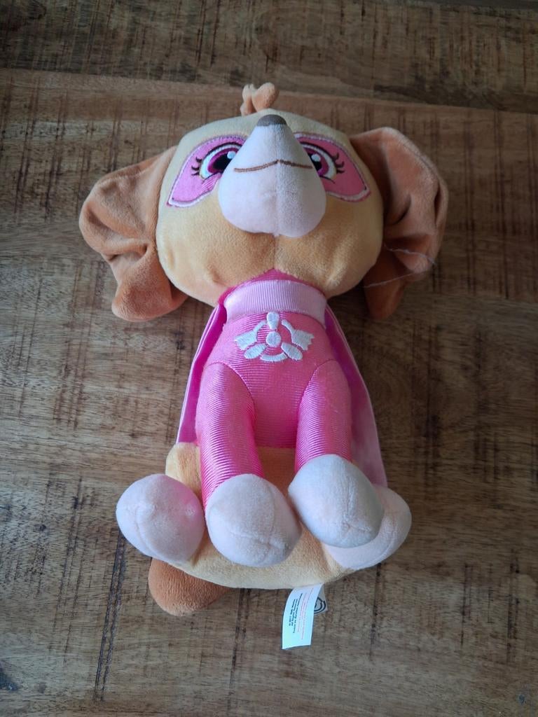 Paw Patrol Skye knuffel - ca. 30 cm, Ophalen of Verzenden, Zo goed als nieuw, Hond