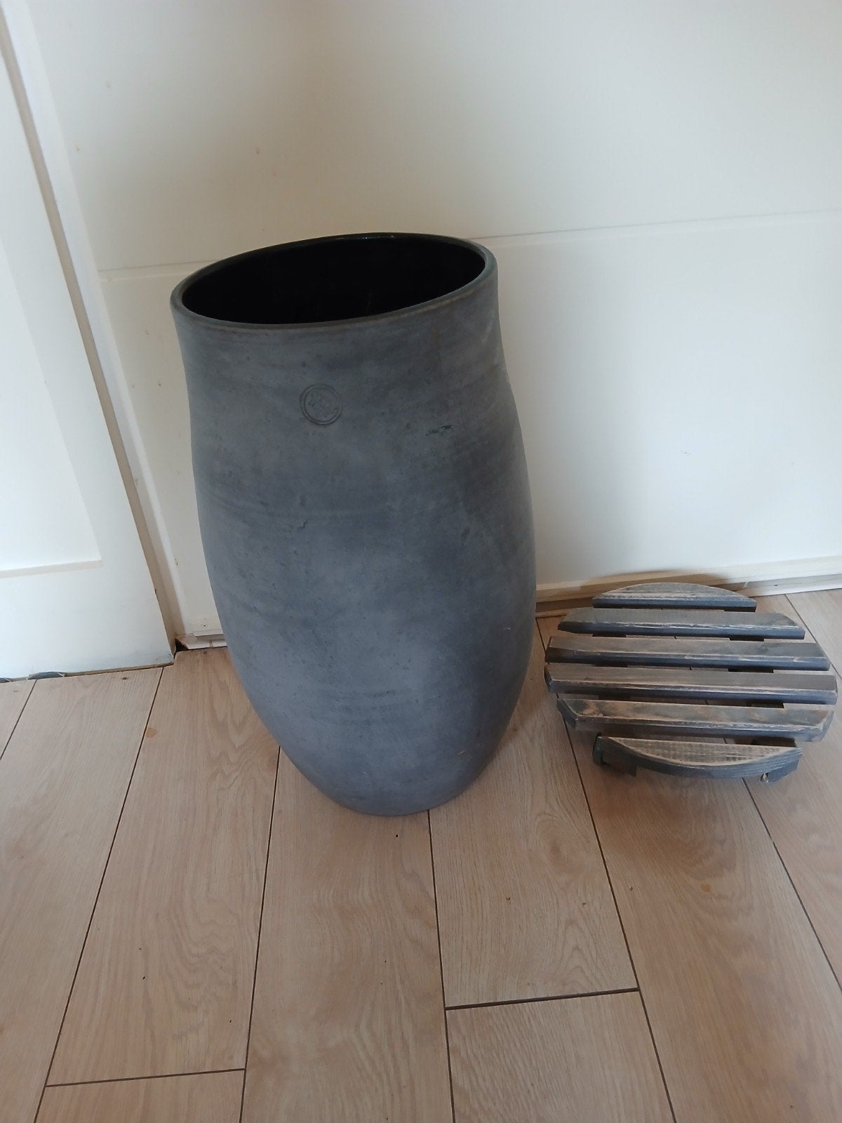 Grote plantenpot kleur grijs, Tuin en Terras, Bloempotten, Kunststof, Gebruikt, Rond, Binnen