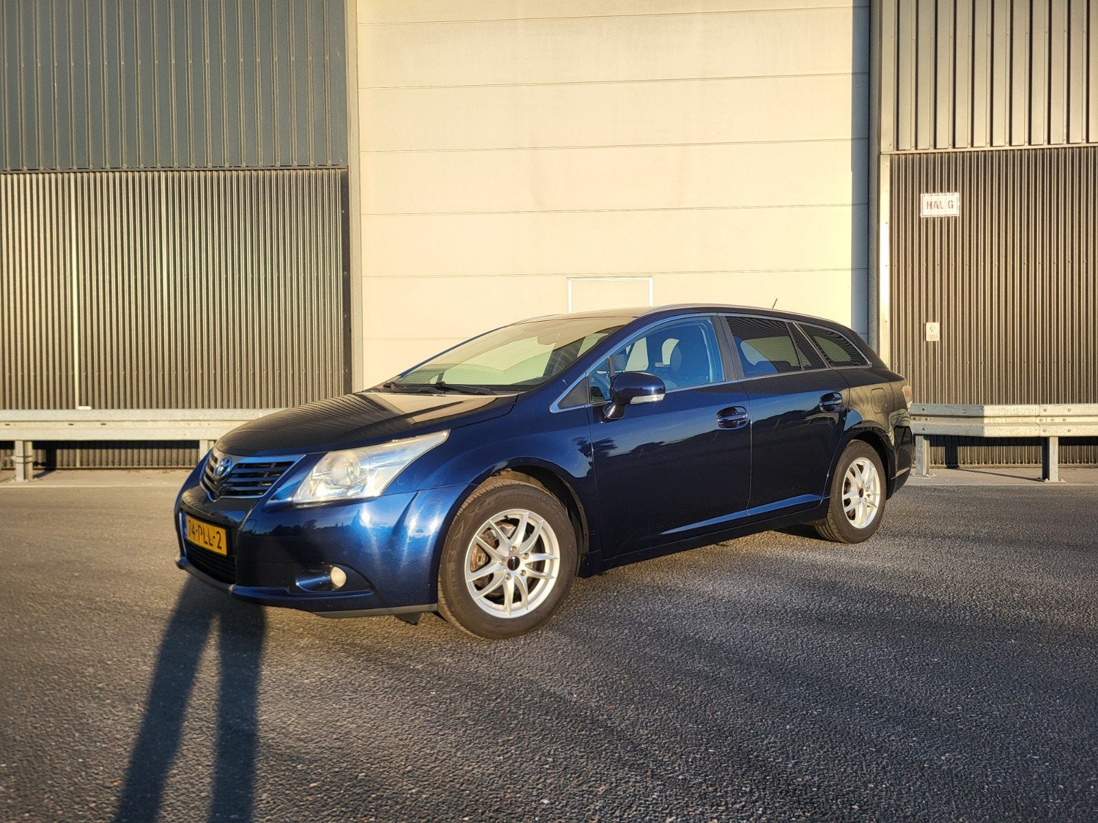 Toyota Avensis 1.8 Vvt-i Wagon 2011 Blauw, 15 km/l, Avensis, 4 cilinders, Blauw