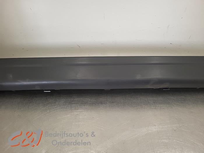 Achterbumper van een Renault Master (ZWART), -, Renault, -, Nieuw