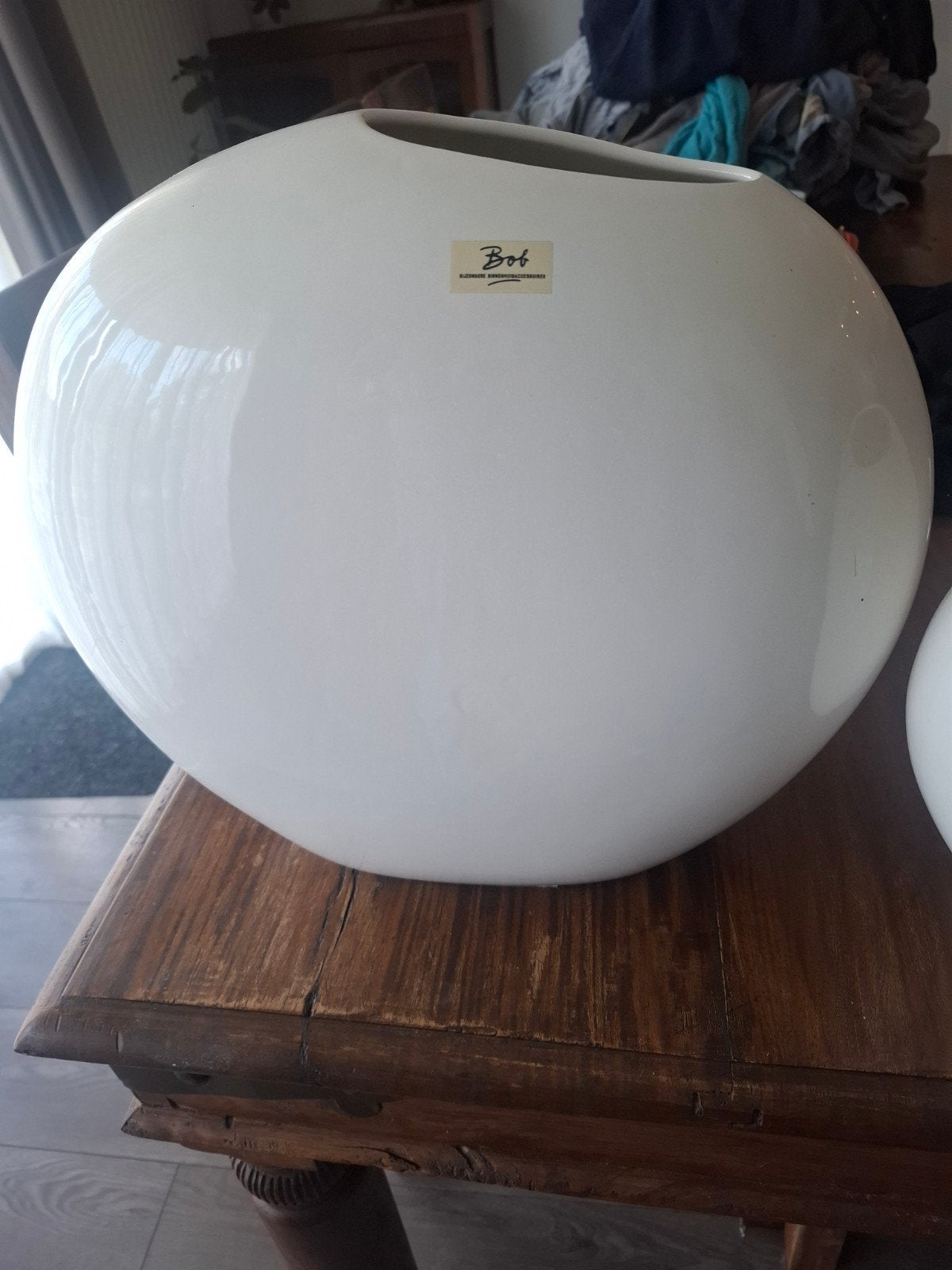 Witte bolvazen van Bob, modern design klein en groot., Ophalen of Verzenden