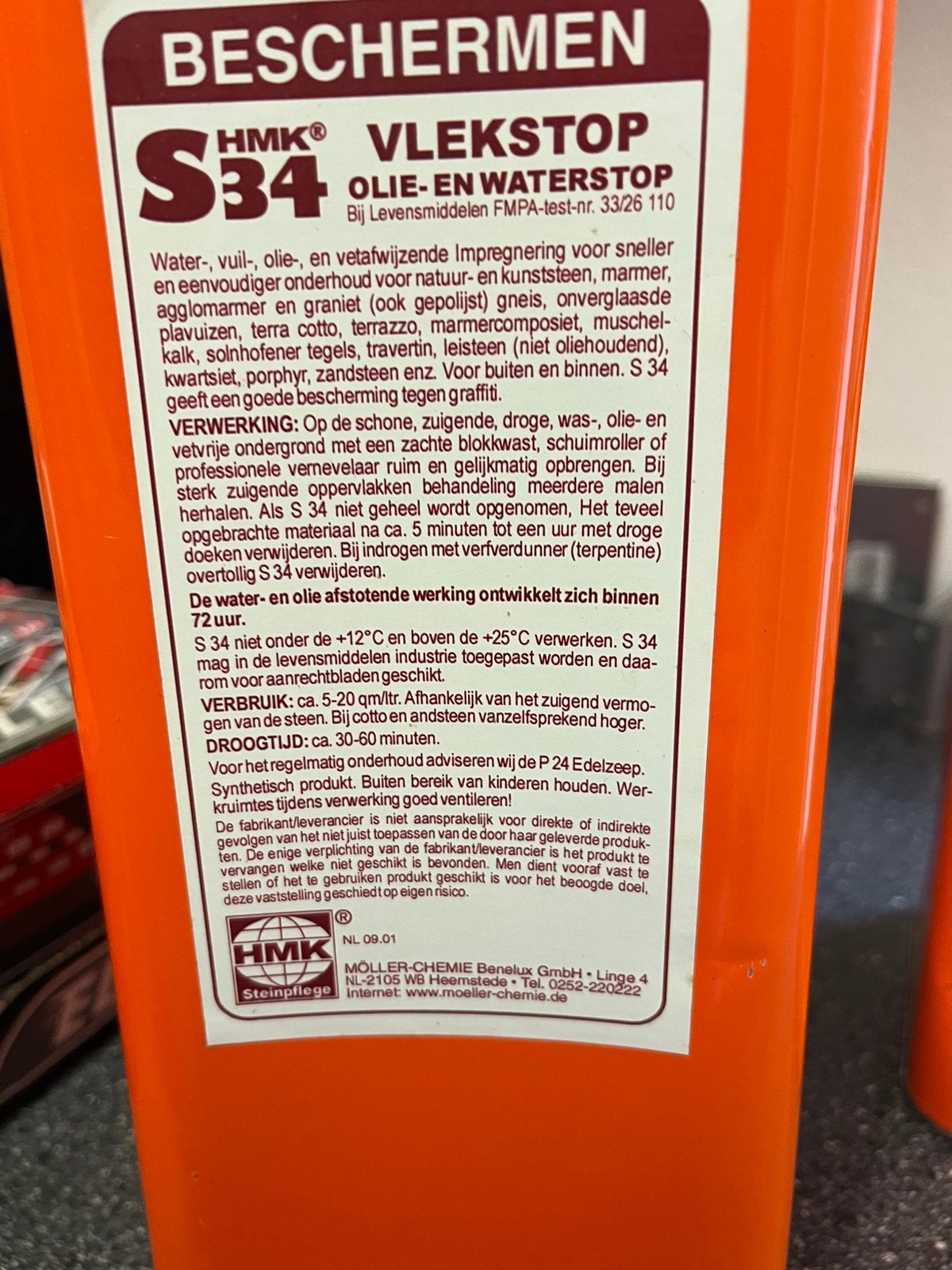S 34 Moeler Stone care 2 blikken a 5 ltr, Ophalen, Zo goed als nieuw