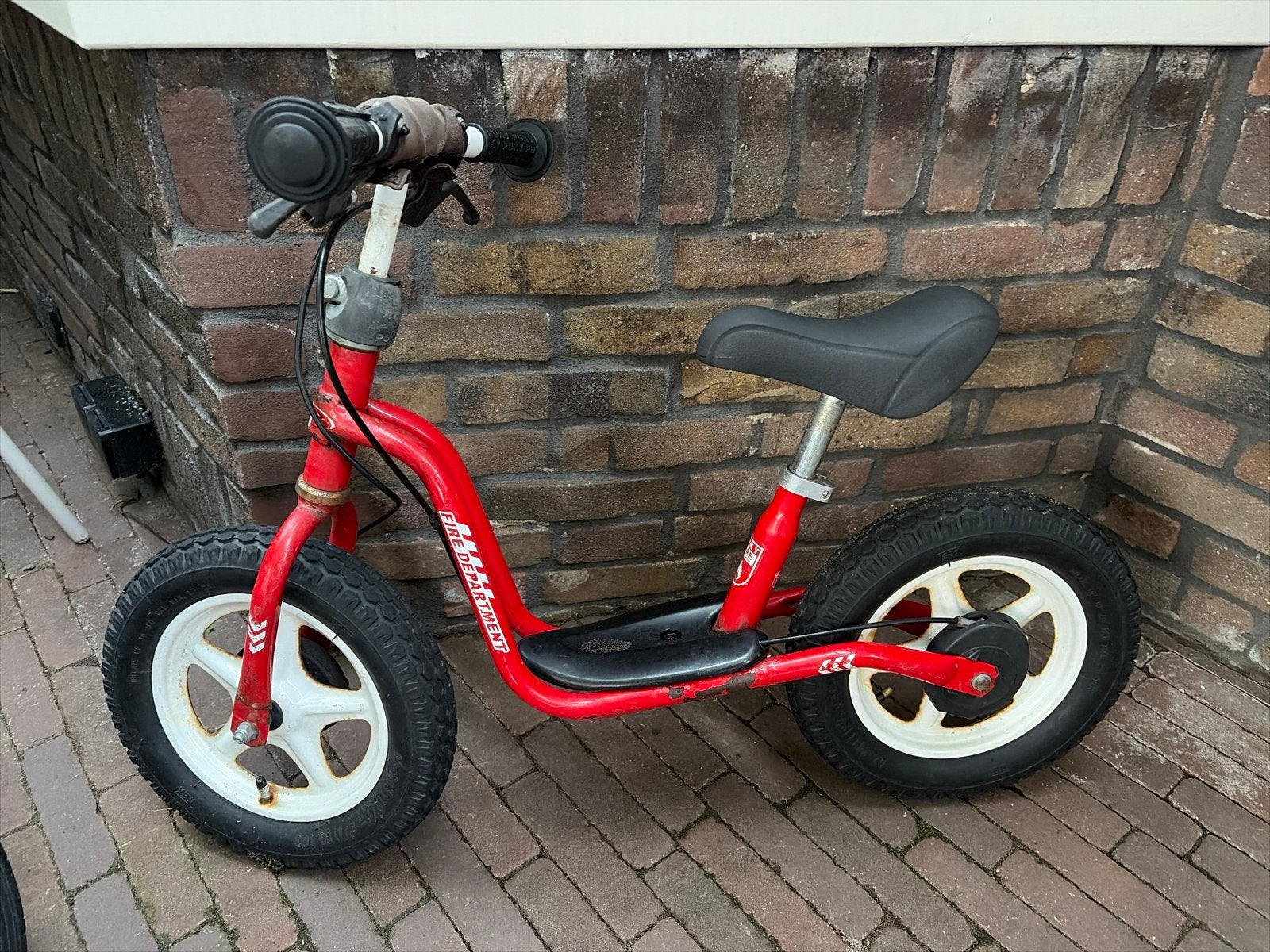 Puky loopfiets rood - Ideaal voor jonge avonturiers, Fietsen en Brommers, Ophalen, Gebruikt, Terugtraprem, 16 tot 20 inch