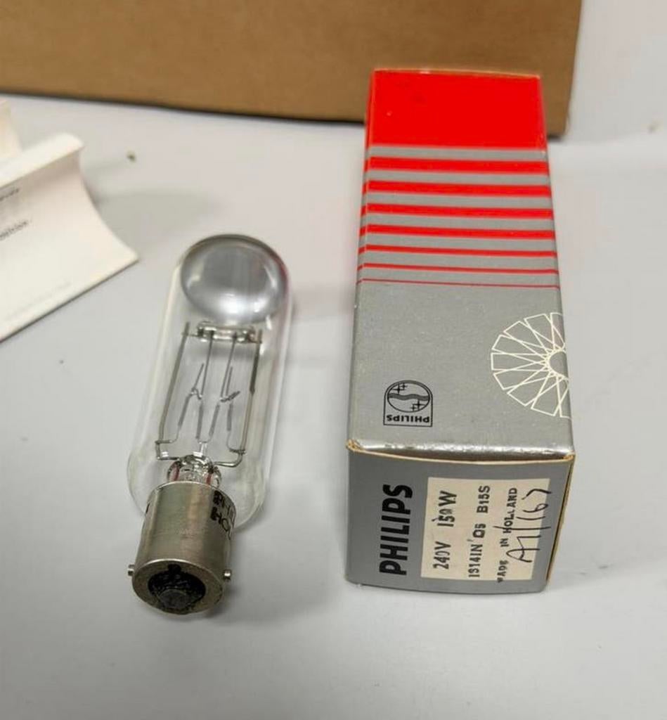 Philips projectorlamp 1314IN B15s 150W 240V NOS gloeilamp, Ophalen of Verzenden, H, H, H