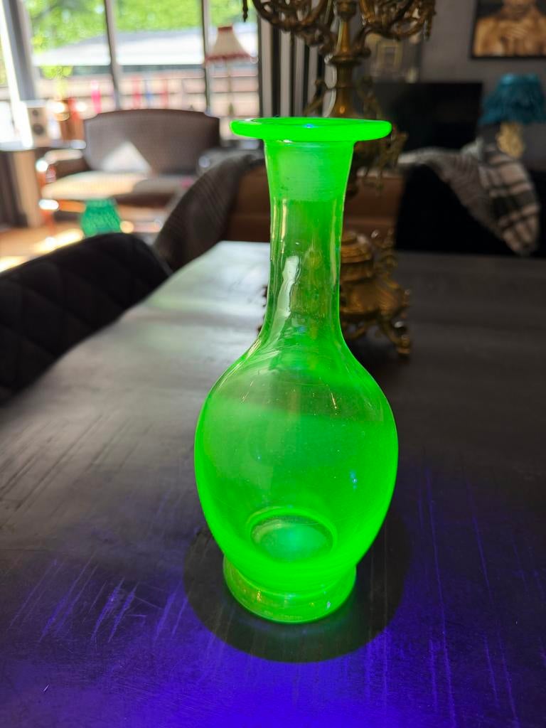 Vintage Uranium Glas flesje - Ca. 19,5cm Hoog, Ophalen of Verzenden