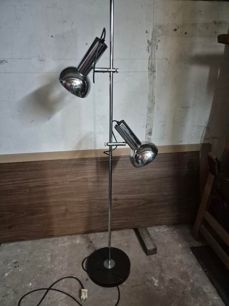 Duitse vintage chrome designlamp - Heeft liefde nodig, Ophalen