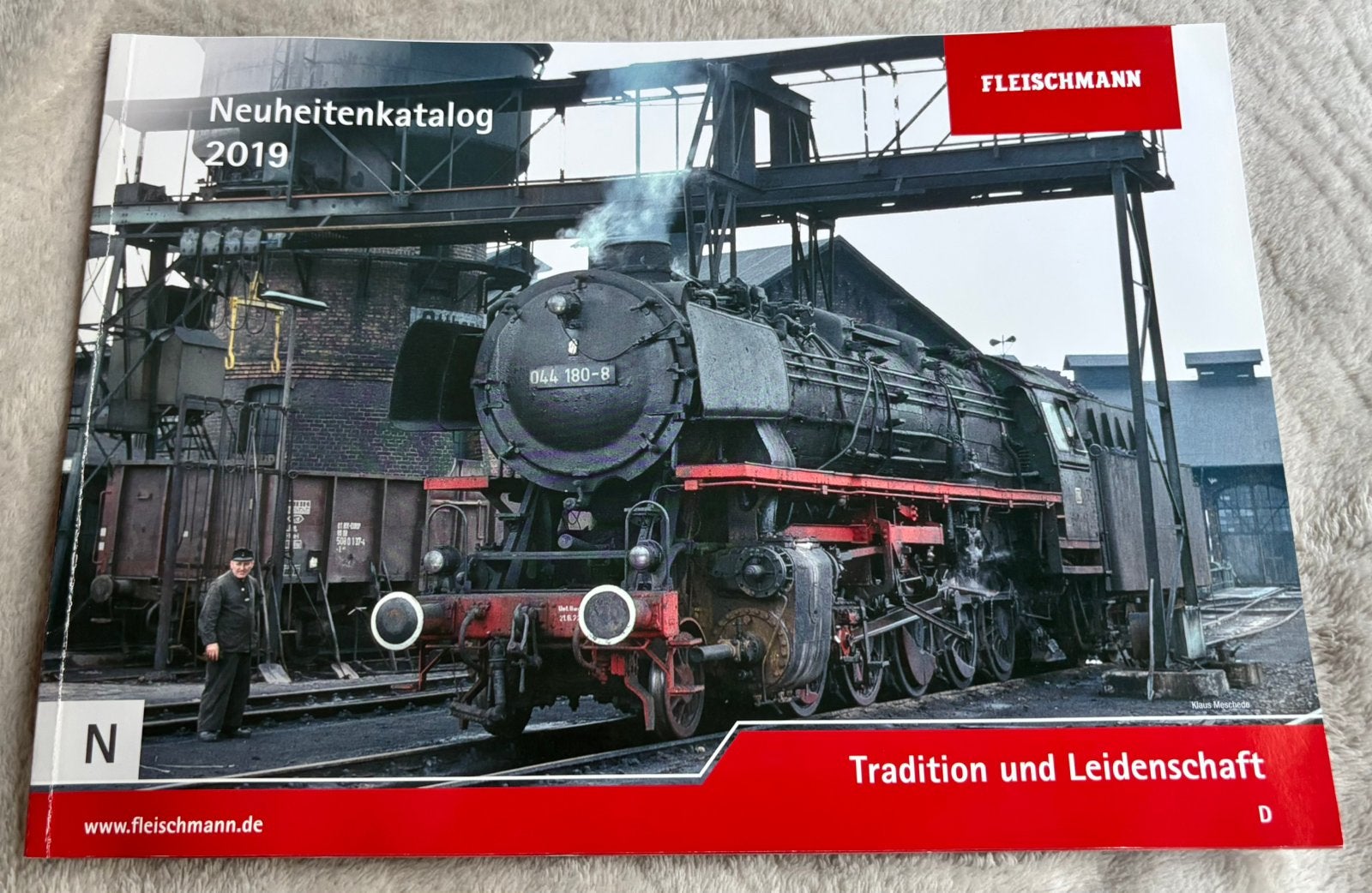 Modeltreinen Fleischman catalogus 2019. Duits, Ophalen of Verzenden, Zo goed als nieuw, Gelijkstroom of Wisselstroom, Boek, Tijdschrift of Catalogus
