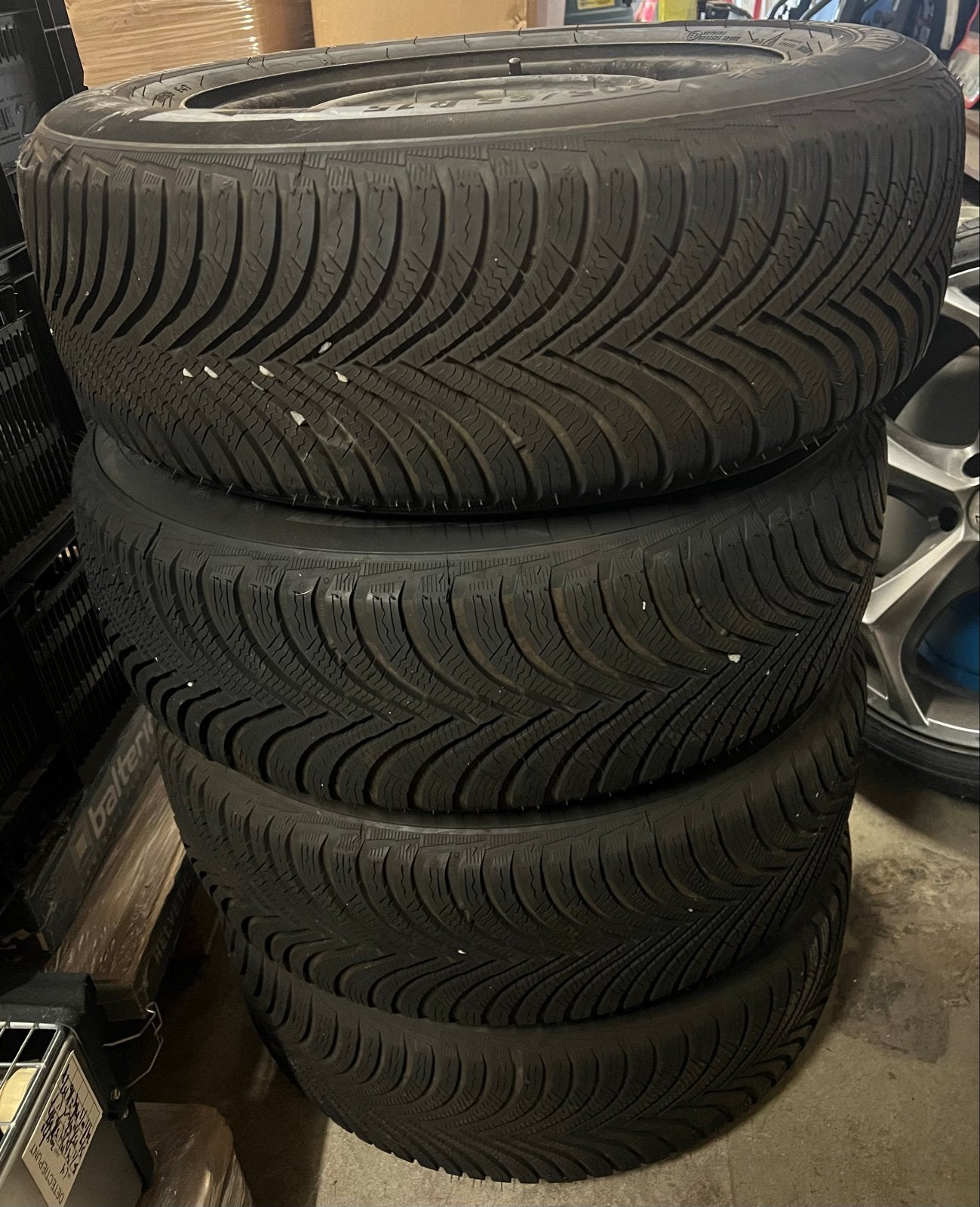 Michelin Alpin 5 Winterbanden op stalen velgen 205/65 R15, Auto-onderdelen, Banden en Velgen, Ophalen, Gebruikt, 15 inch, Banden en Velgen