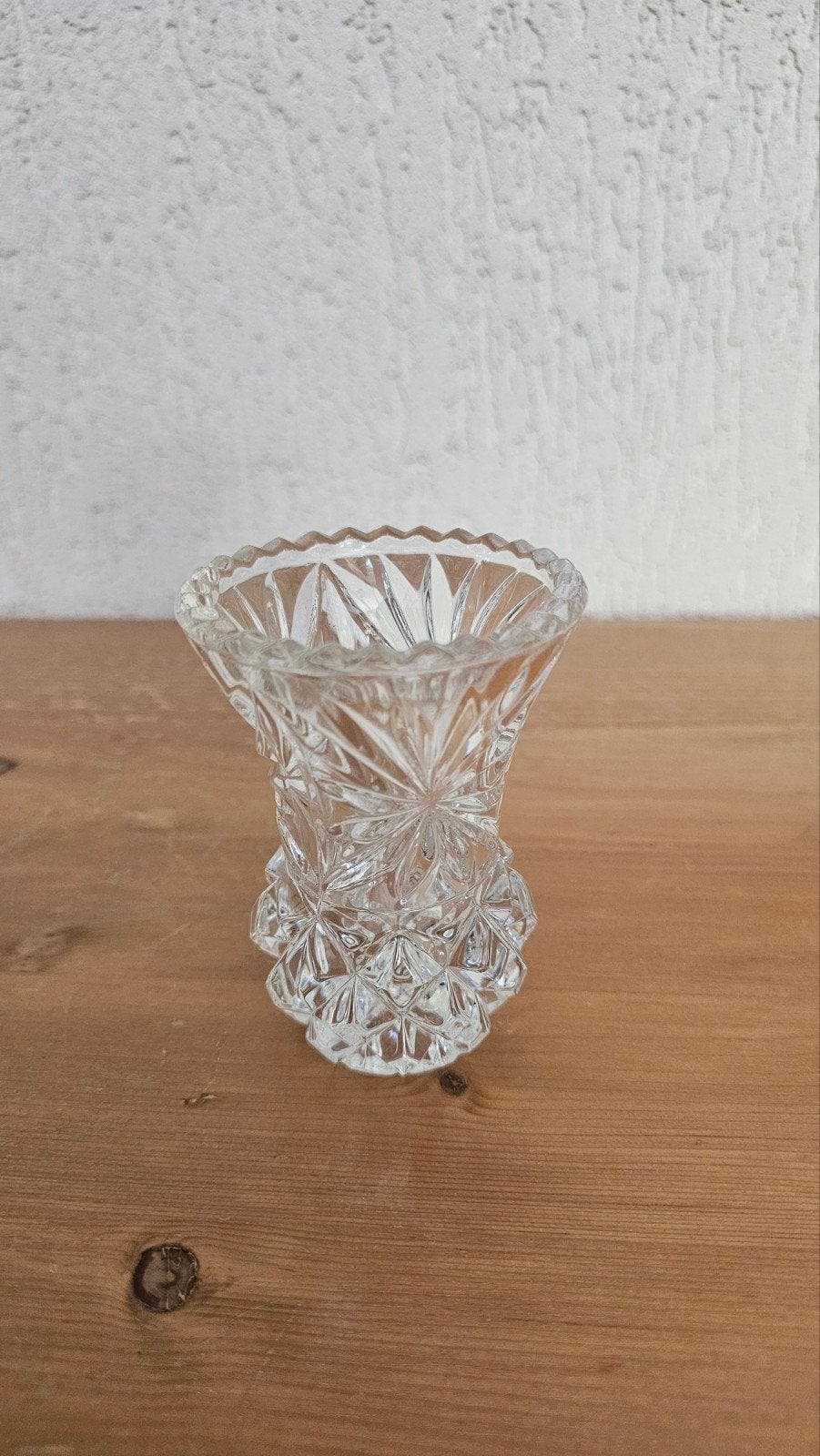 Kleine kristallen vaas, circa 10 cm hoog, Ophalen