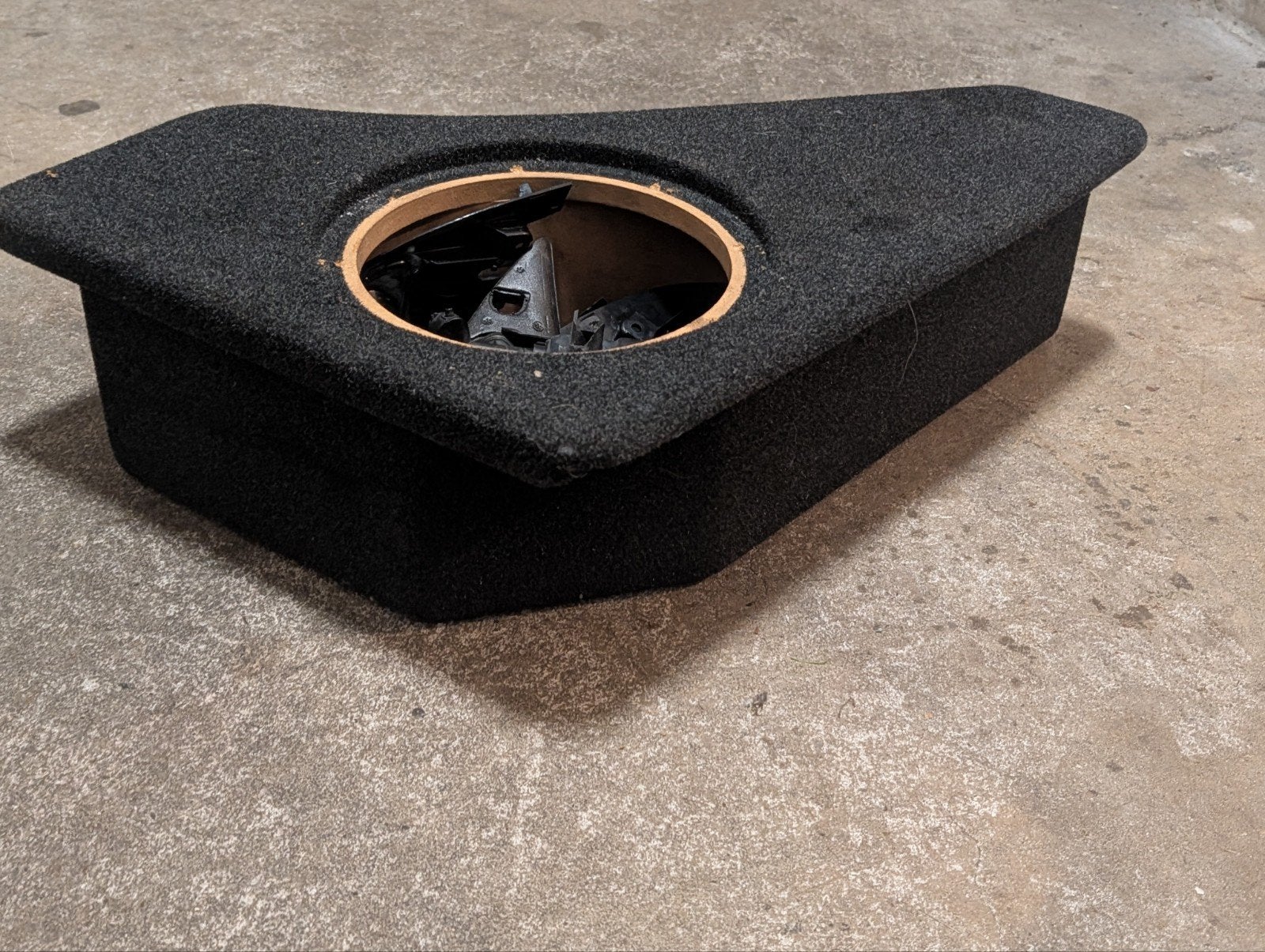 Bass fit box Volkswagen onderdelen Golf 4, Auto diversen, Autospeakers, Ophalen