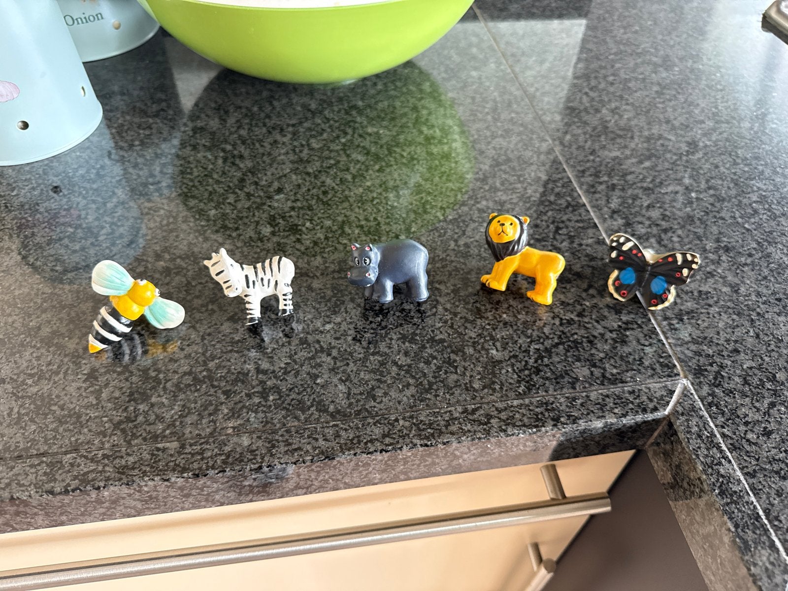 Leuke kastknoppen met dierenfiguren, Ophalen of Verzenden, Gebruikt, Meerkleurig, Kunststof