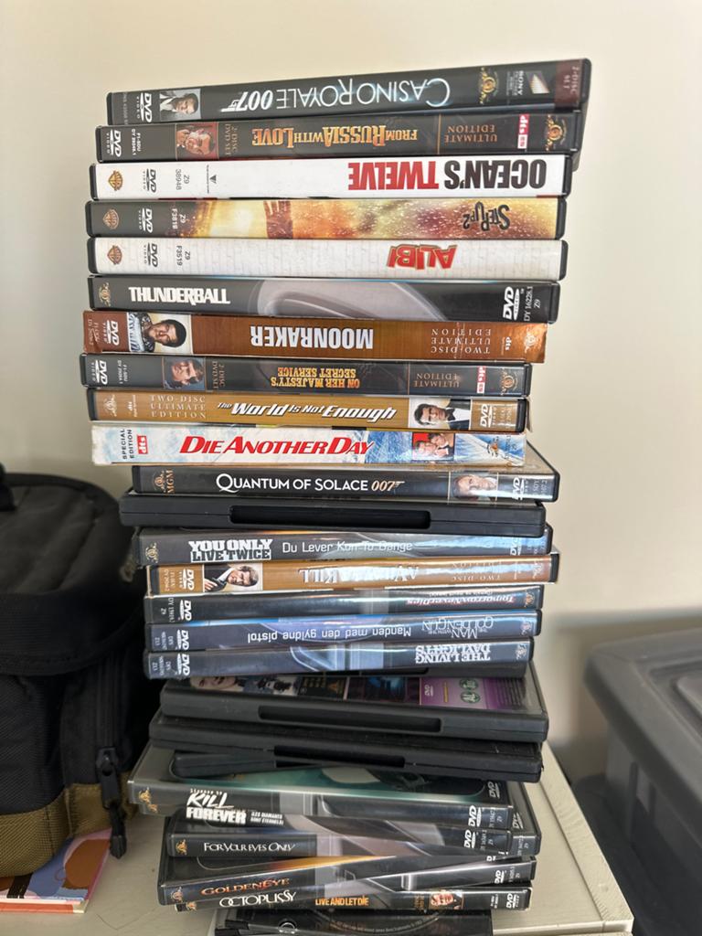 Grote James Bond DVD collectie + extra films - Snel ophalen!, Gebruikt, Boxset, Actiethriller, Ophalen of Verzenden