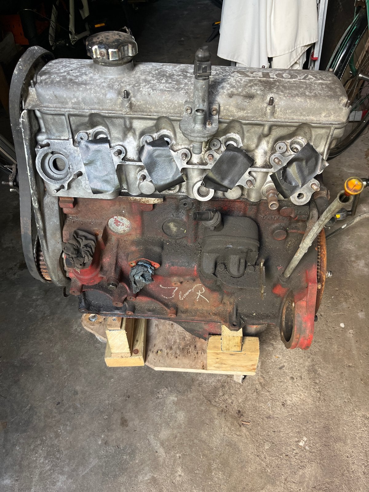 Volvo B23E Motorblok - Onderblok Goed, Kop Gescheurd, Auto-onderdelen, Ophalen, Gebruikt, Volvo