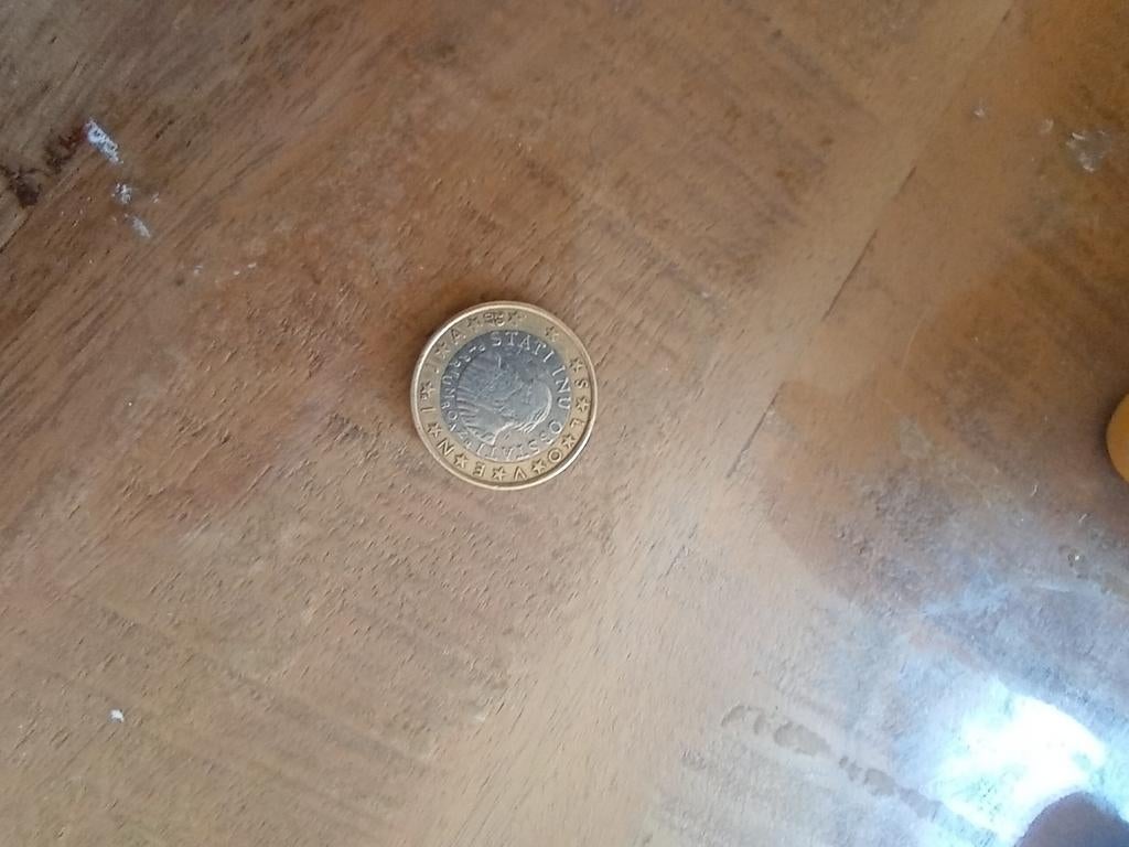Zeldzame Sloveense 1 Euro Munt 2007 met Drukfout, Postzegels en Munten, Munten | Europa | Euromunten, Ophalen of Verzenden, Slovenië
