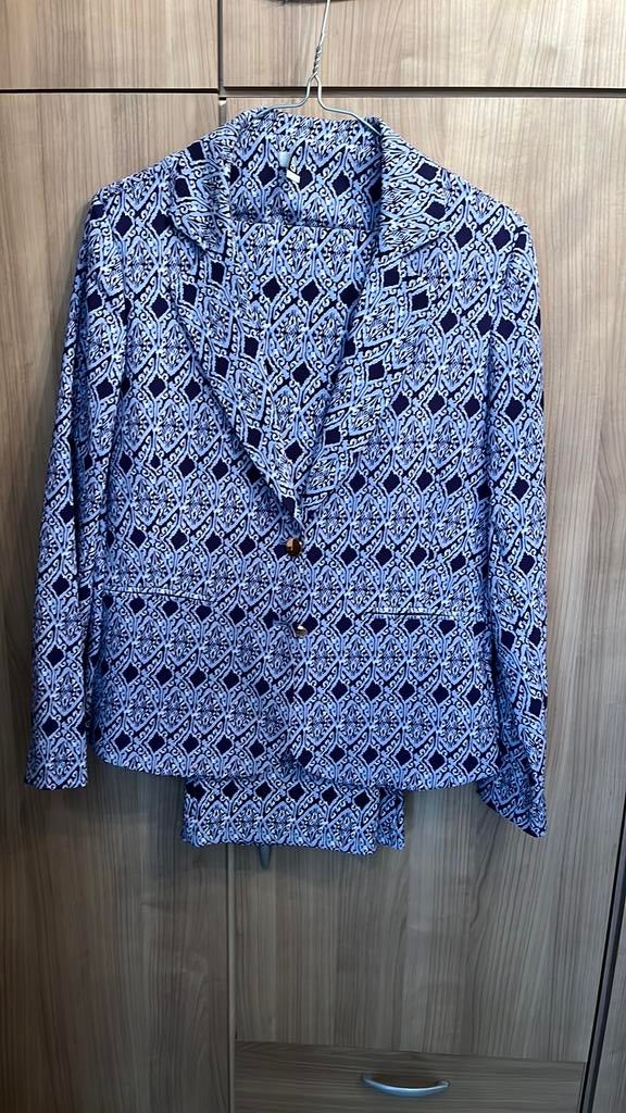 Mooi travel pak, Kleding | Dames, Ophalen, Zo goed als nieuw, Maat 38/40 (M), Kostuum of Pak