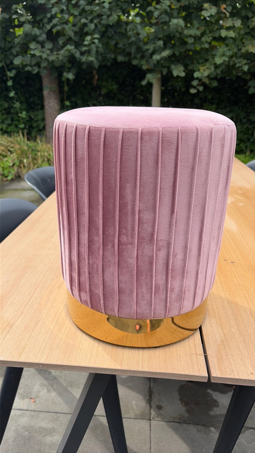 Poef roze hoogte 36cm diameter 29cm, Ophalen of Verzenden, Zo goed als nieuw, Rond, Minder dan 50 cm