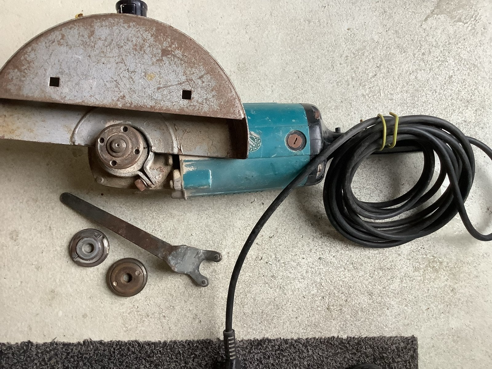 Makita haakse slijpmachine - Gebruikt, Ophalen of Verzenden, Gebruikt, 1000 watt of meer, Haakse handslijpmachine