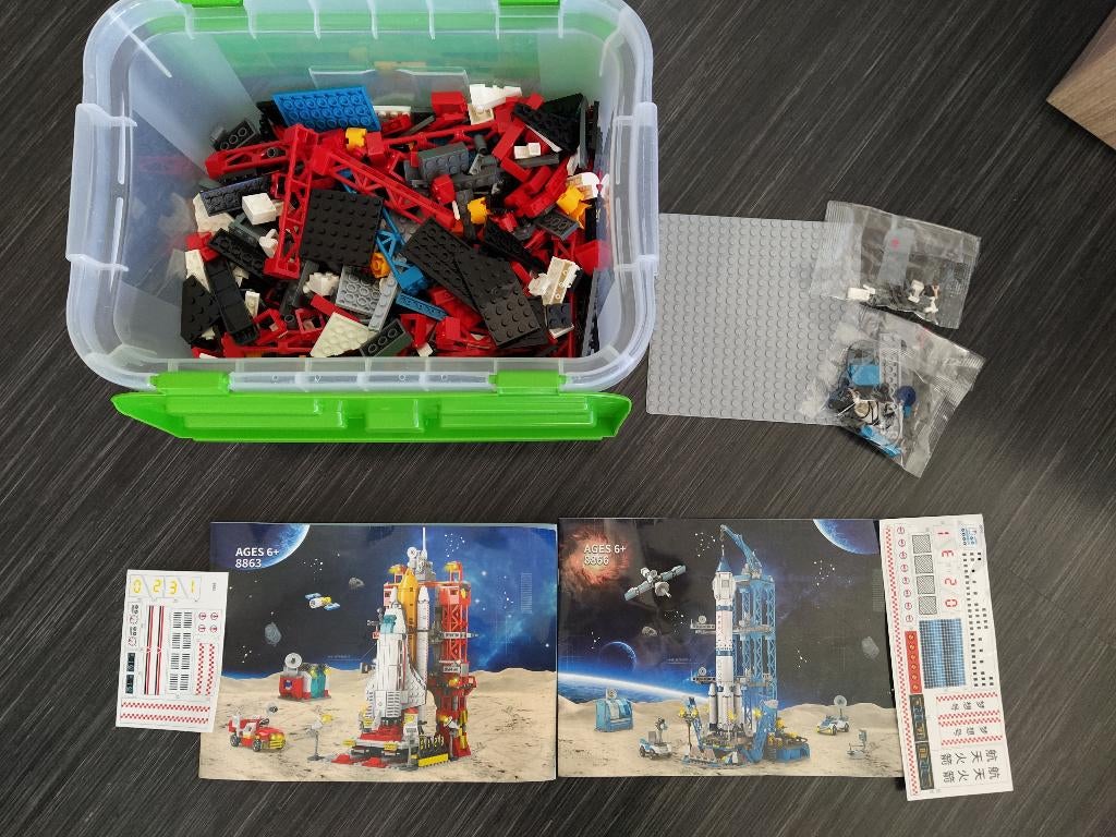 Space Shuttle Raket Ruimte Bouwstenen Compleet met Stickers, Ophalen of Verzenden, Zo goed als nieuw