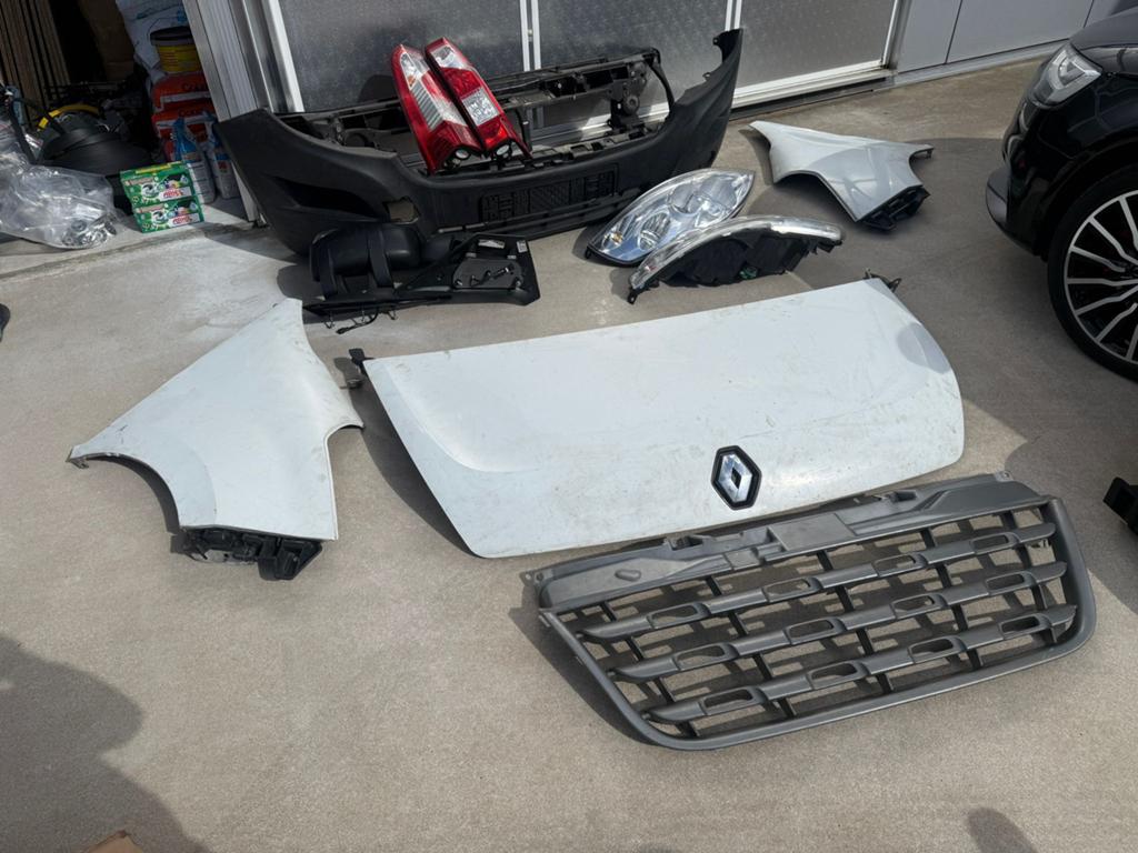 Te koop: Diverse onderdelen Renault Master 2012/2019, Ophalen of Verzenden, Voor, Renault, Bumper