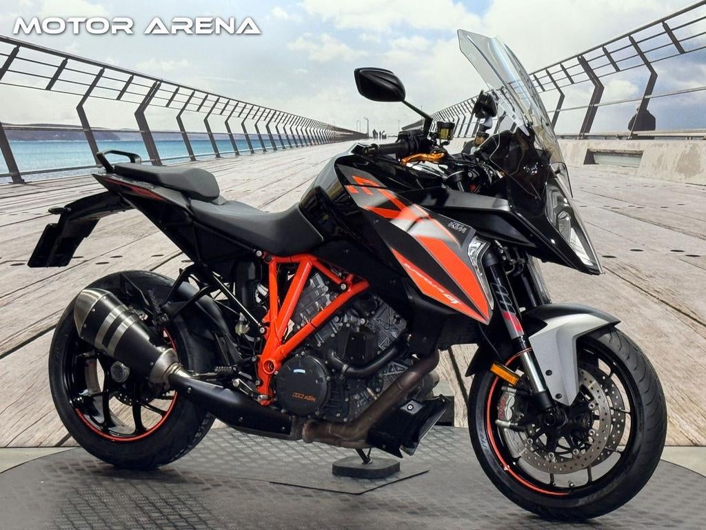 KTM 1290 SUPER DUKE GT 2018 ZEER NETTE STAAT 29.564 km, Motoren, Motoren | KTM, Bedrijf, Toermotor, meer dan 35 kW, 2 cilinders