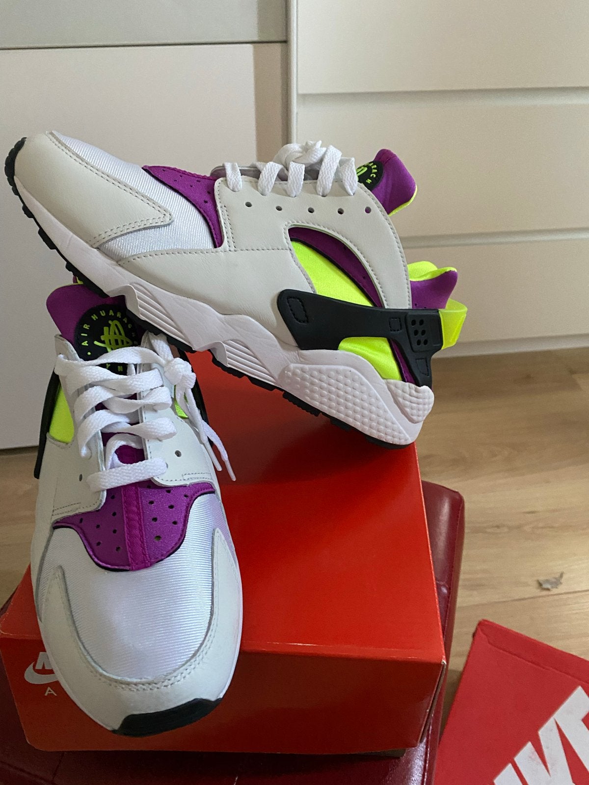 Nike Air Huarache - Wit, Paars, Neon Geel, Verzenden, Nieuw, Wit, Sneakers of Gympen