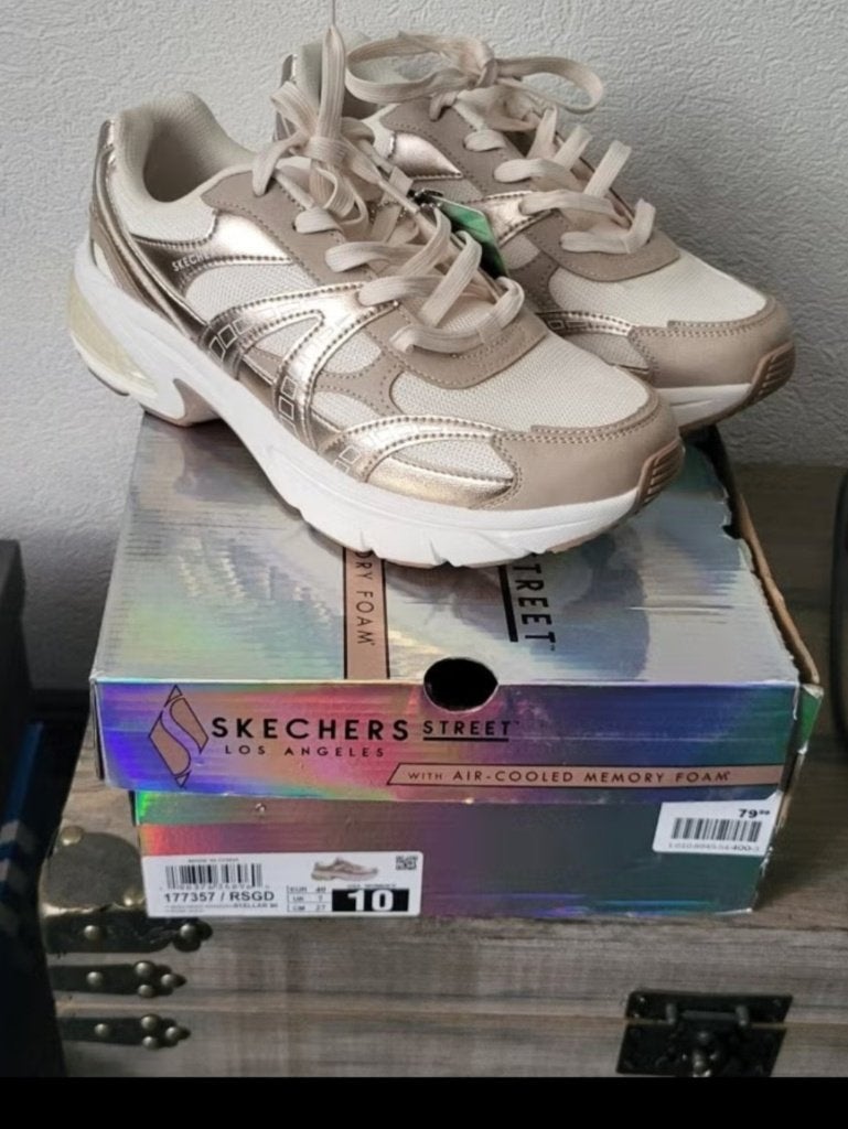 Nieuwe Skechers sneakers met Air-Cooled Memory Foam, maat 40, Ophalen, Skechers, Beige, Nieuw
