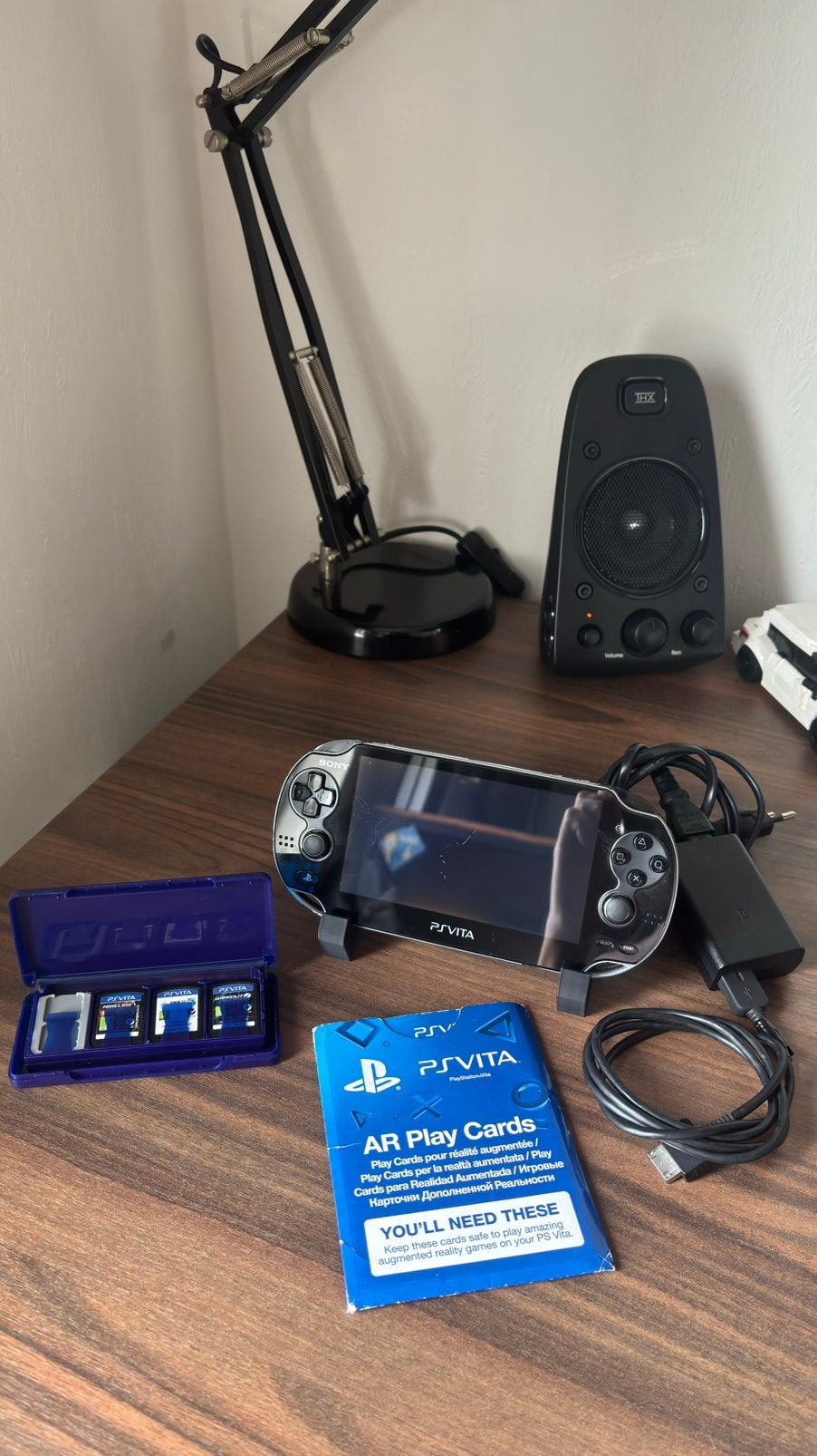 Playstation Vita - 1004 - OLED - Bundel, Spelcomputers en Games, Ophalen of Verzenden, Gebruikt, Zwart, Met games
