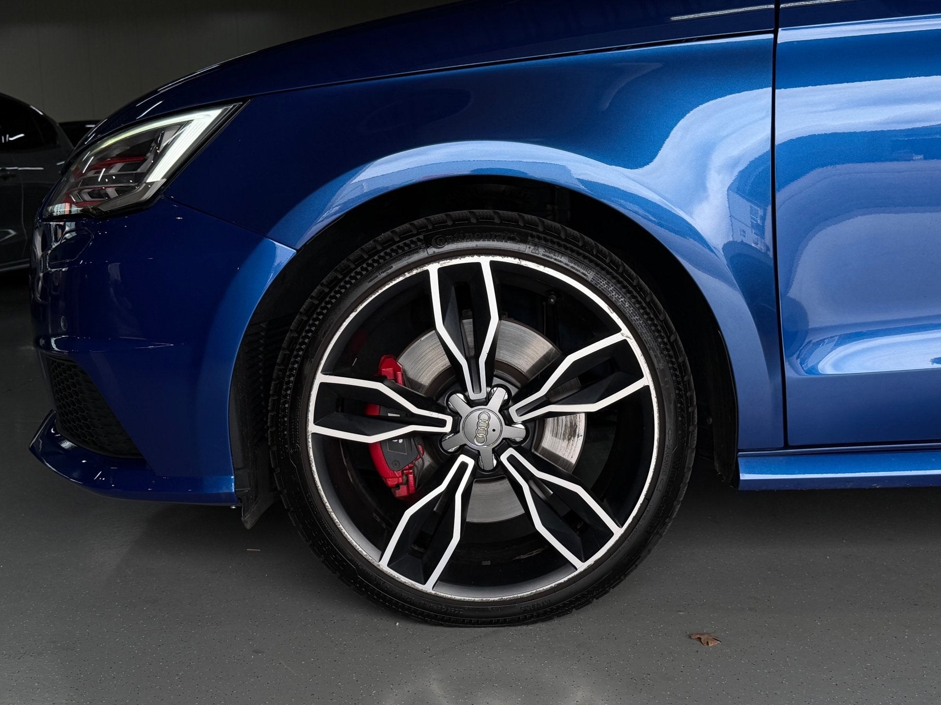 Audi S1 2.0 TFSI Quattro Pro Line Plus LED/CRUISE/NAVI/PDC, Gebruikt, 4 cilinders, 1984 cc, Leder en Stof