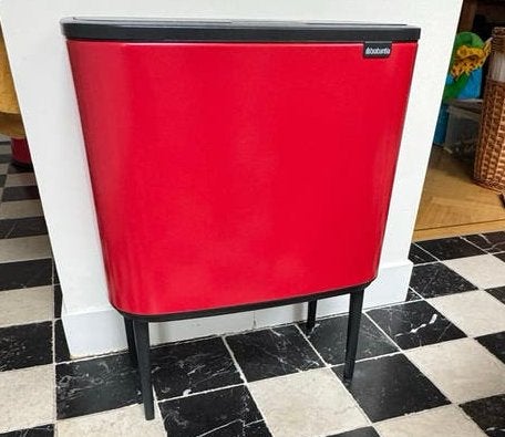 Brabantia Touch Bin Prullenbak 36 l.1 vak met 50+ zakken, Huis en Inrichting, Woonaccessoires | Prullenbakken, 30 tot 40 liter