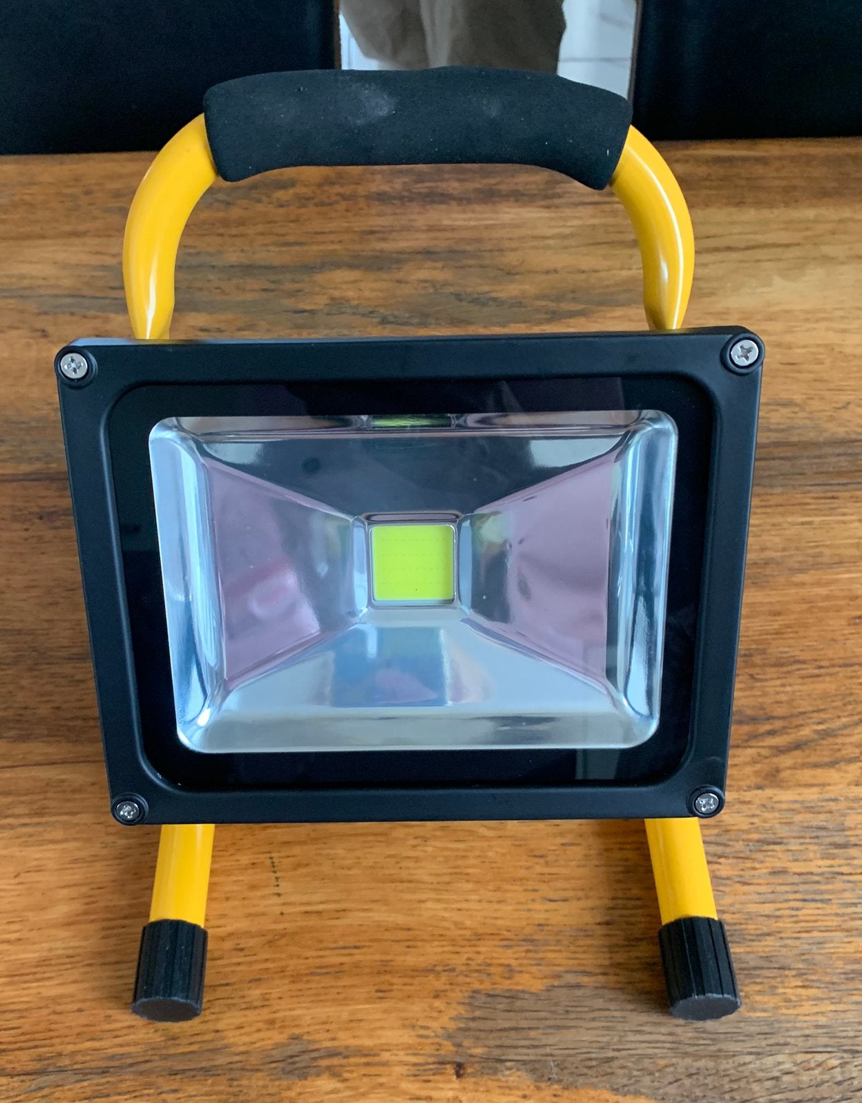 Reled oplaadbare bouwlamp 20w 1600lm nieuw in doos, Ophalen of Verzenden, Nieuw, Minder dan 50 watt, Lamp