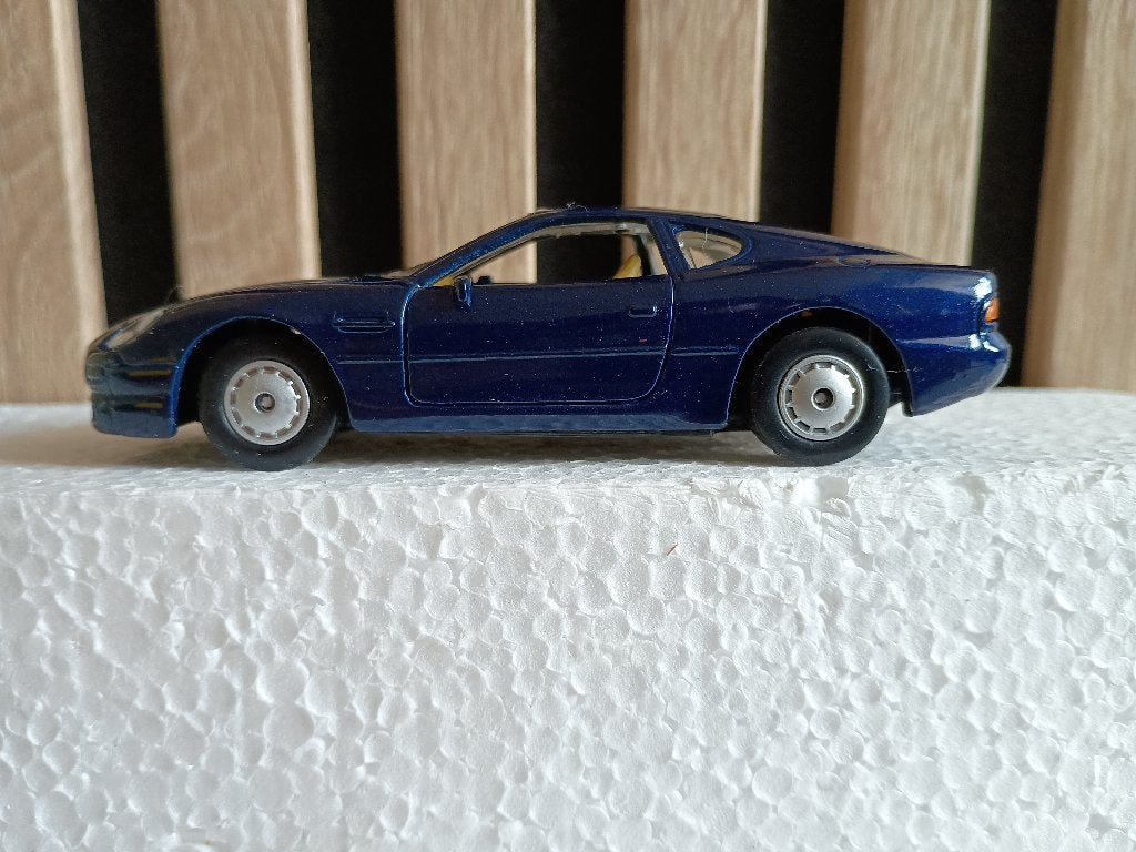 Modelauto Aston Martin DB7  Maisto, Ophalen of Verzenden, Zo goed als nieuw, Auto, Overige merken