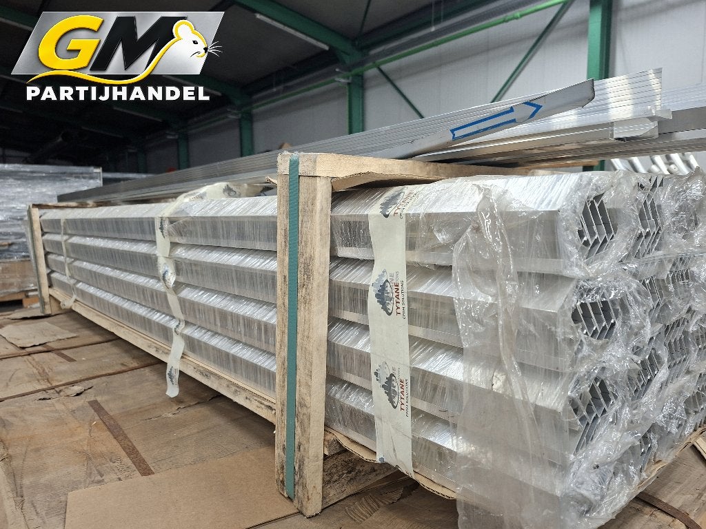 Aluminium Daktrim 45x45 mm, Ophalen, Overige kleuren, Overige typen, Nieuw