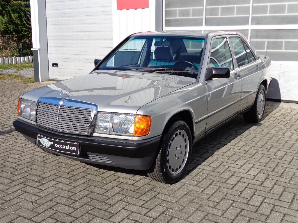 Mercedes 190 E 2.3 Automaat 104061 KM Zeer mooi, Automaat, Mercedes-Benz, Bedrijf, Grijs