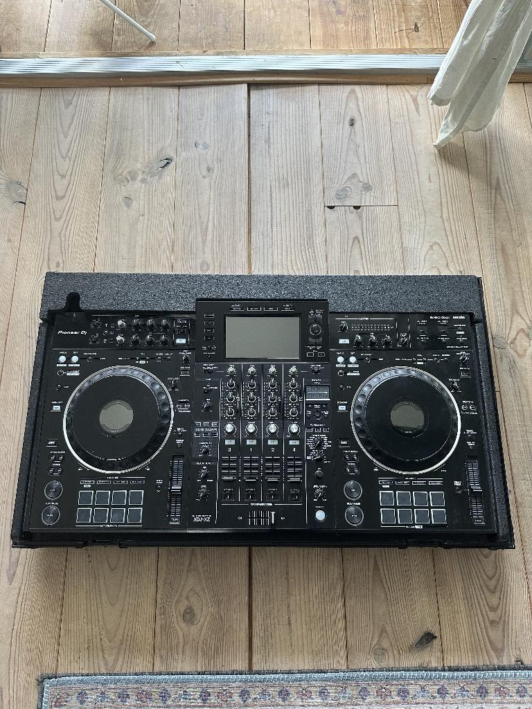 Pioneer XDJ XZ in Flightcase, Muziek en Instrumenten, Dj-sets en Draaitafels, Ophalen, Zo goed als nieuw, Draaitafel, Pioneer