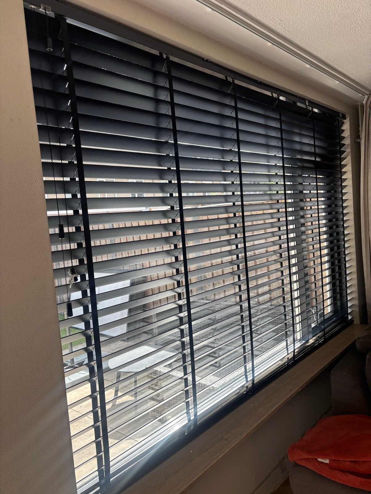 Zwarte jaloezieën 280x180cm, Huis en Inrichting, Stoffering | Gordijnen en Lamellen, Ophalen, Jaloezie, Gebruikt, Overige merken