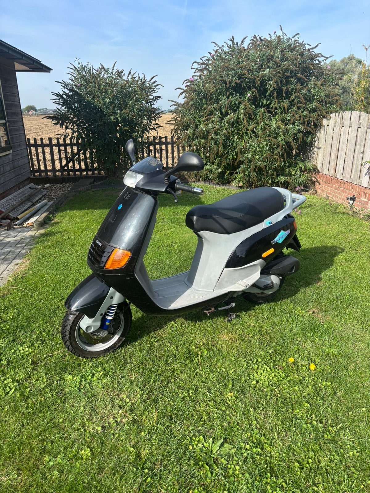 Piaggio quartz tekoop/teruil, Fietsen en Brommers, Ophalen, Zo goed als nieuw