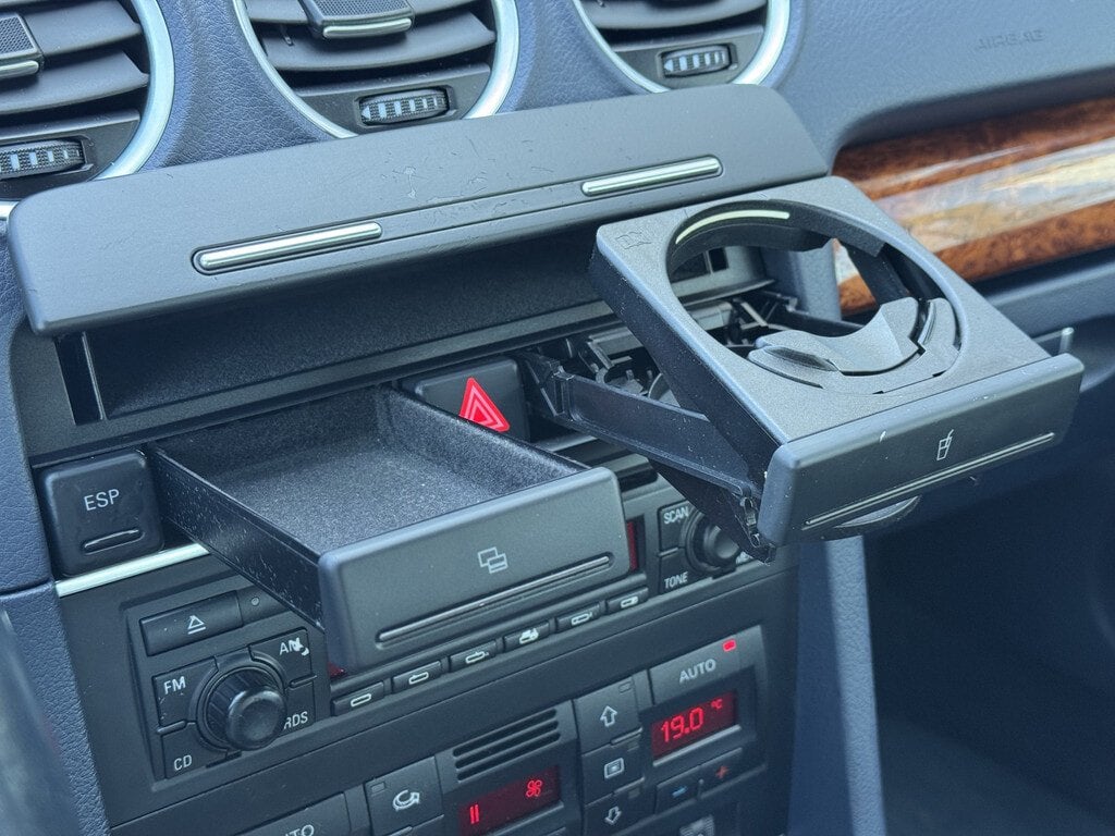 Foto 26 van Audi A4 Cabriolet 3.0 V6 | BTW auto | Youngtimer | Bose | Le